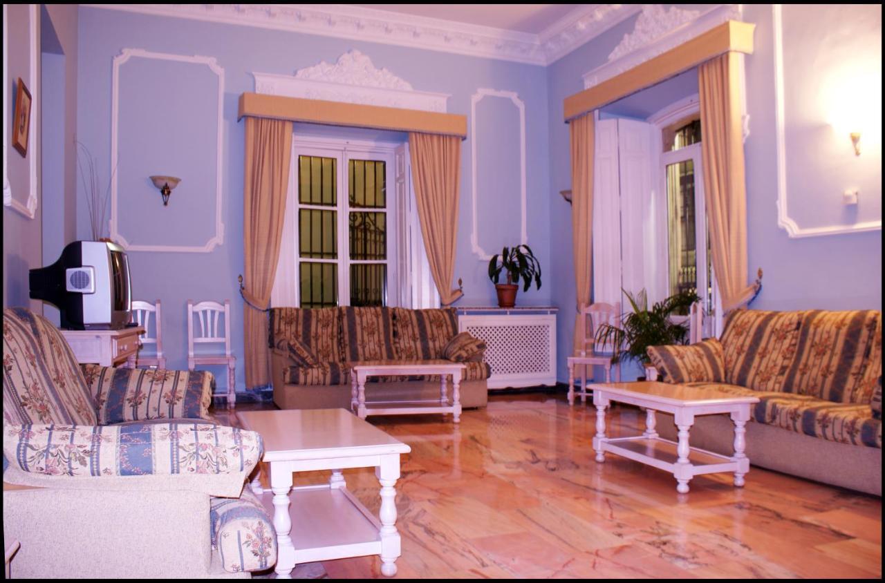 מלון טרוחיו Victoria מראה חיצוני תמונה